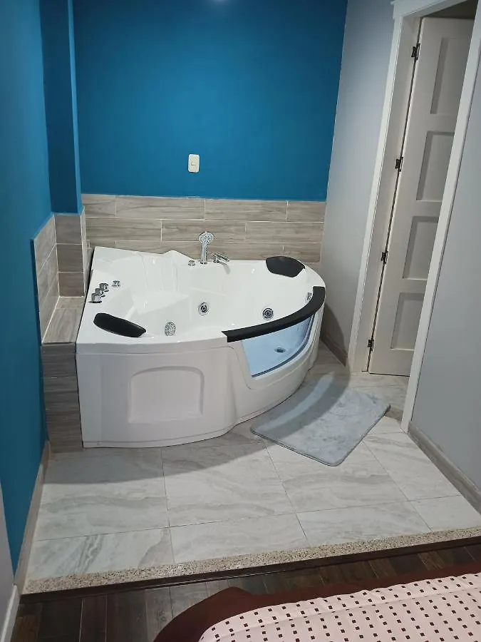 Departamento Doble Con Jacuzzi Apartamento Cuenca Equador